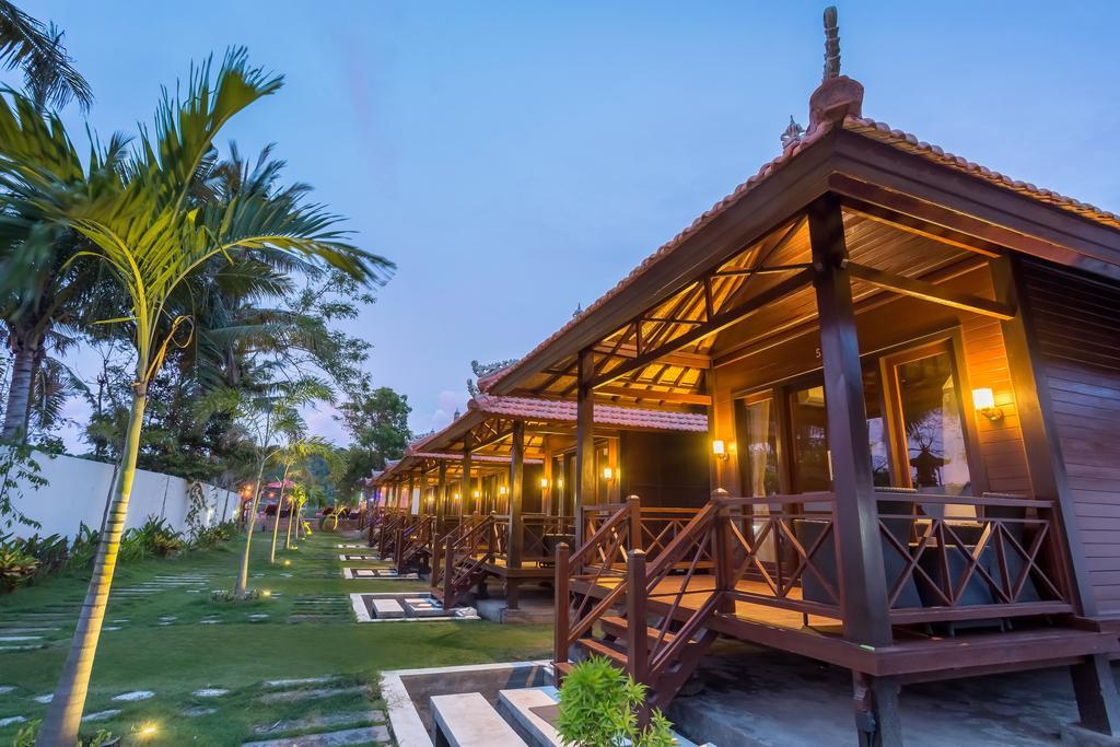 The Bridge Huts Hotel Nusa Lembongan  Ngoại thất bức ảnh